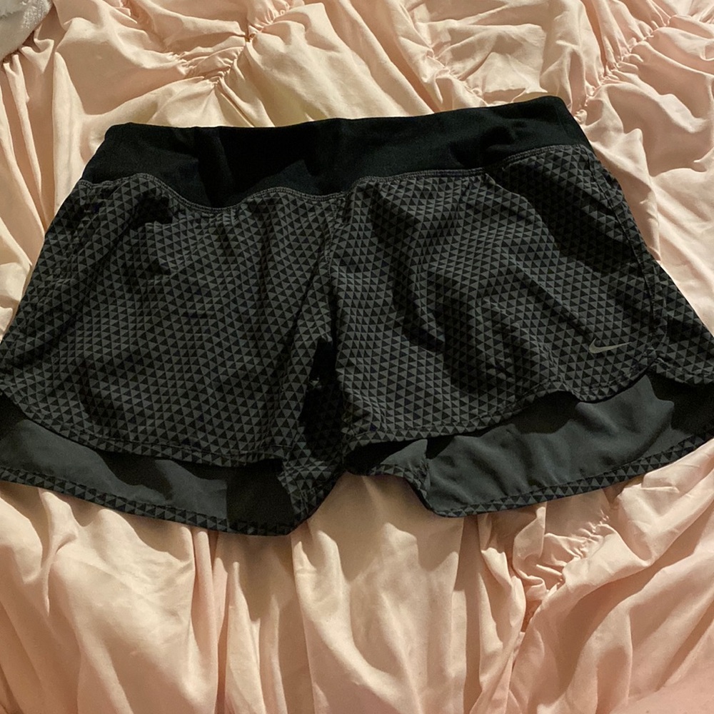 Nike running shorts size medium